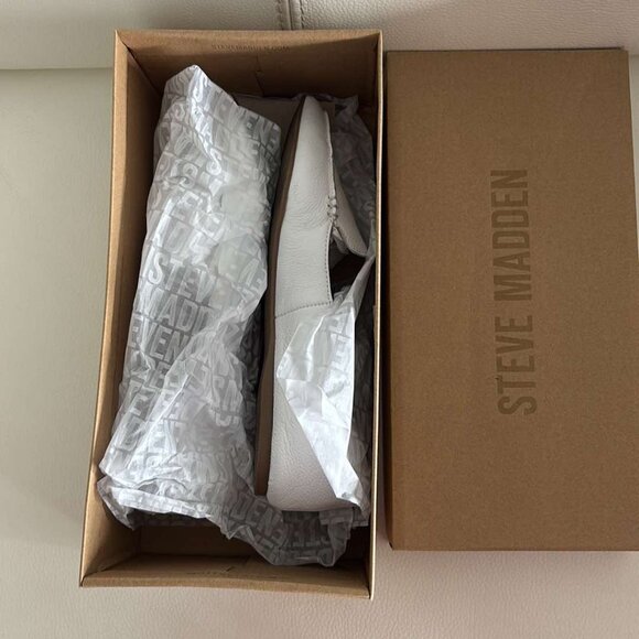 Steve Madden Women's Feather Loafer Flat 6.5 - Picture 6 of 7